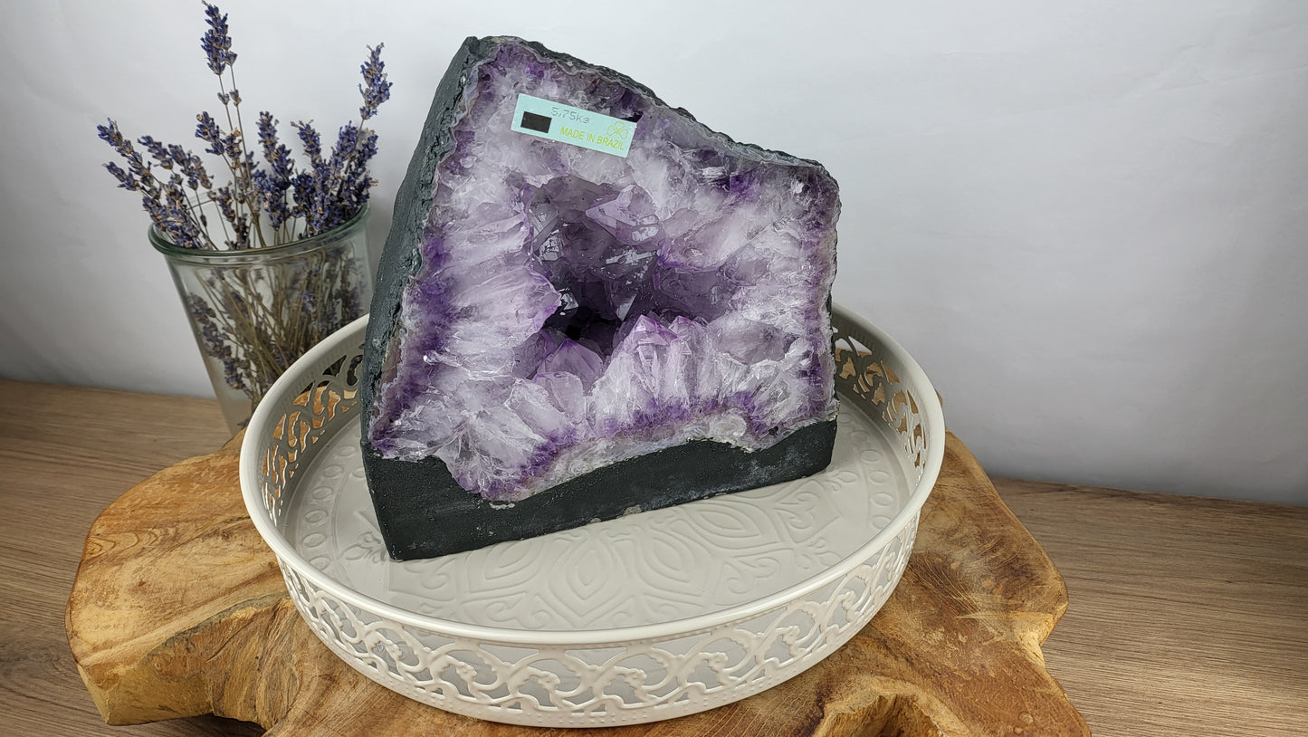 5,75kg Amethystdruse mit großer Kristallbildung