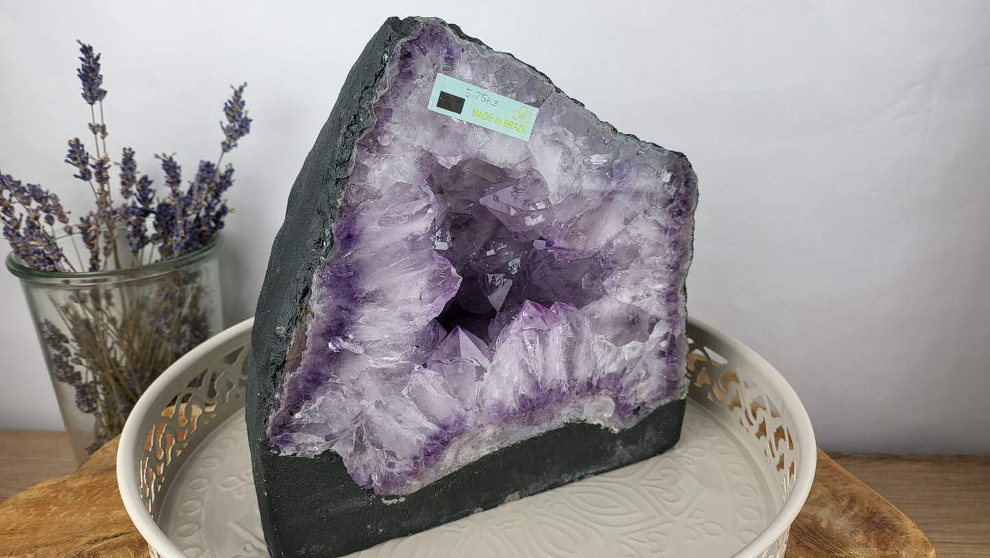 5,75kg Amethystdruse mit großer Kristallbildung