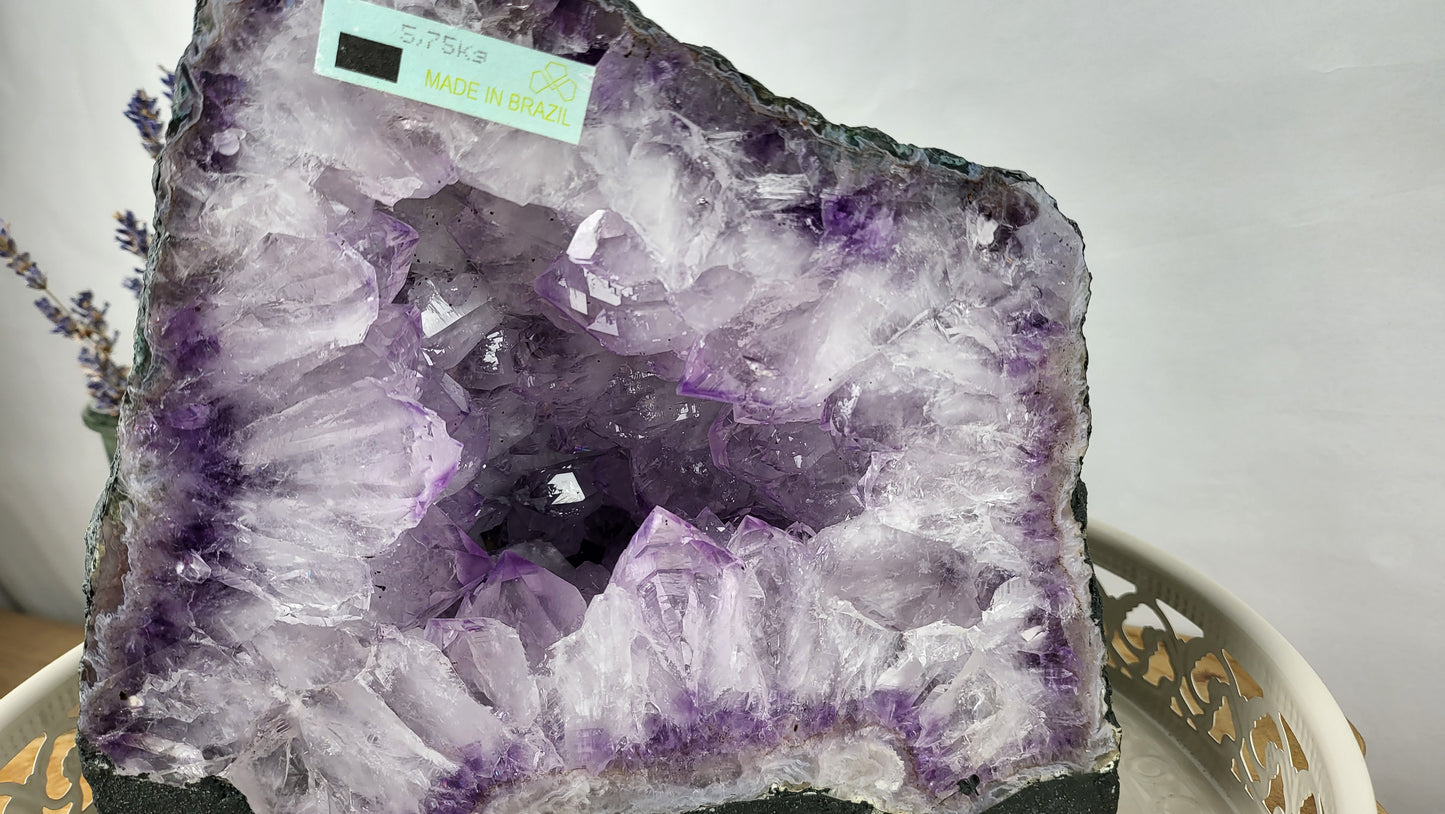 5,75kg Amethystdruse mit großer Kristallbildung