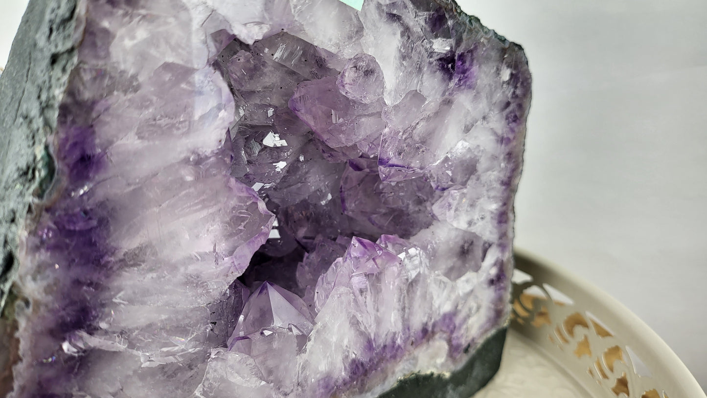 5,75kg Amethystdruse mit großer Kristallbildung