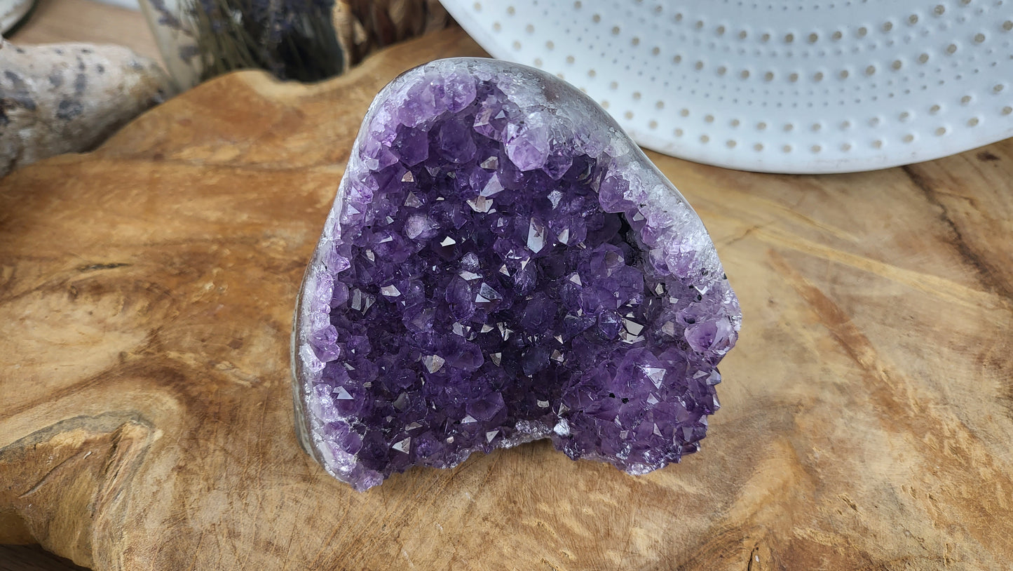 Vollpolierte Amethystdruse ca. 750g