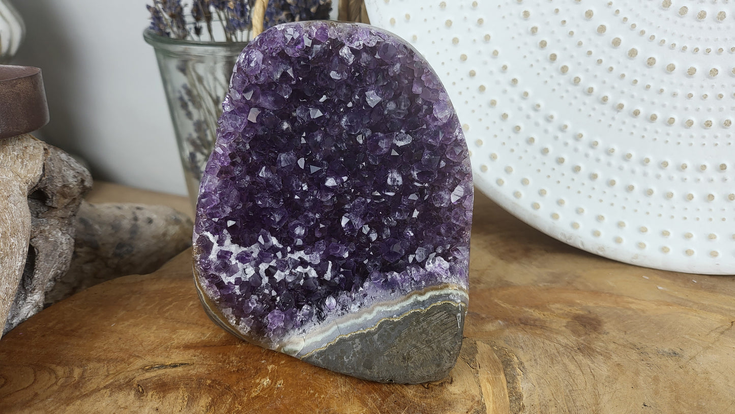 Vollpolierte Amethystdruse ca. 680g