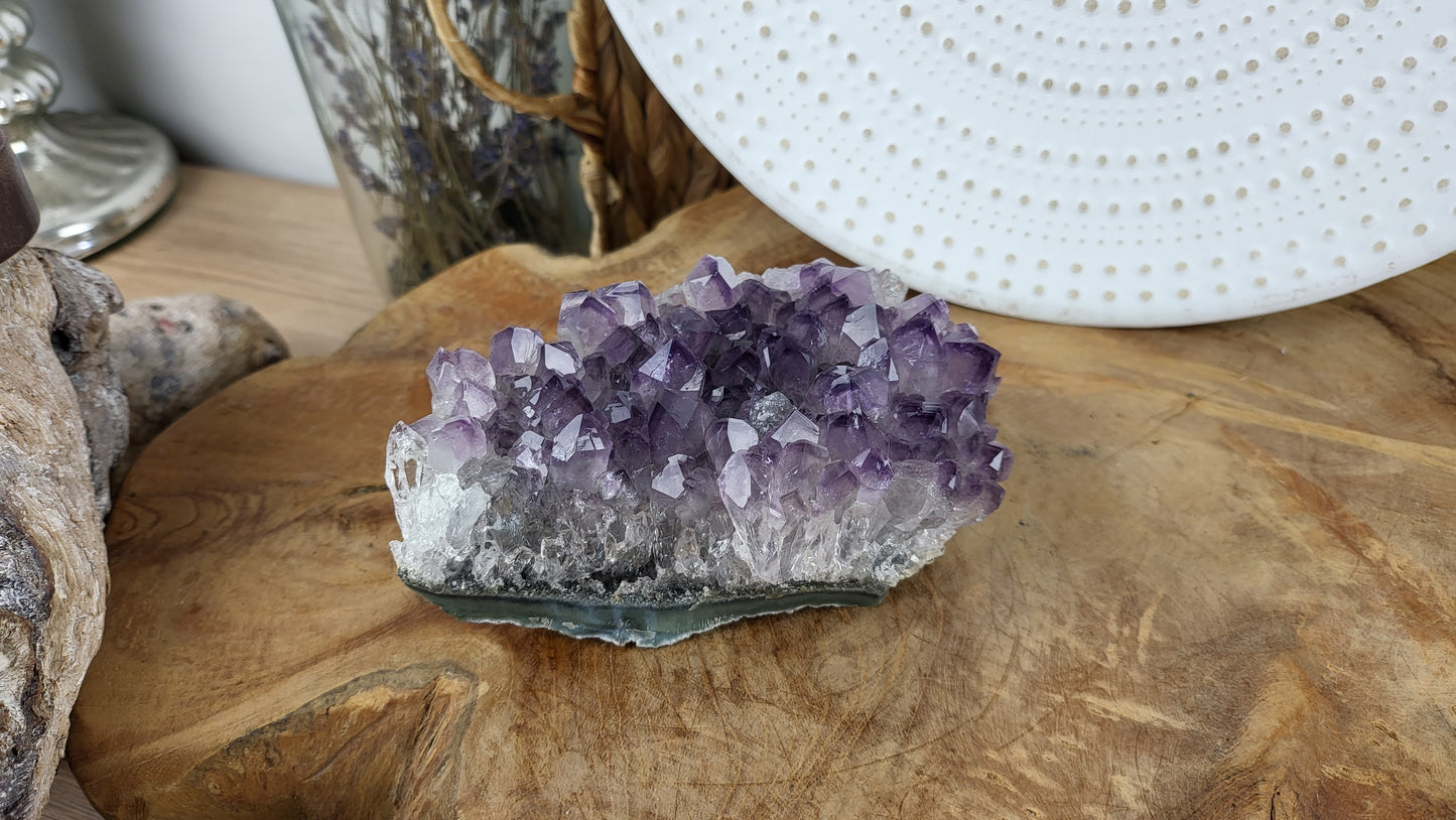 Amethyst Segment mit großer Kristallbildung ca. 635g