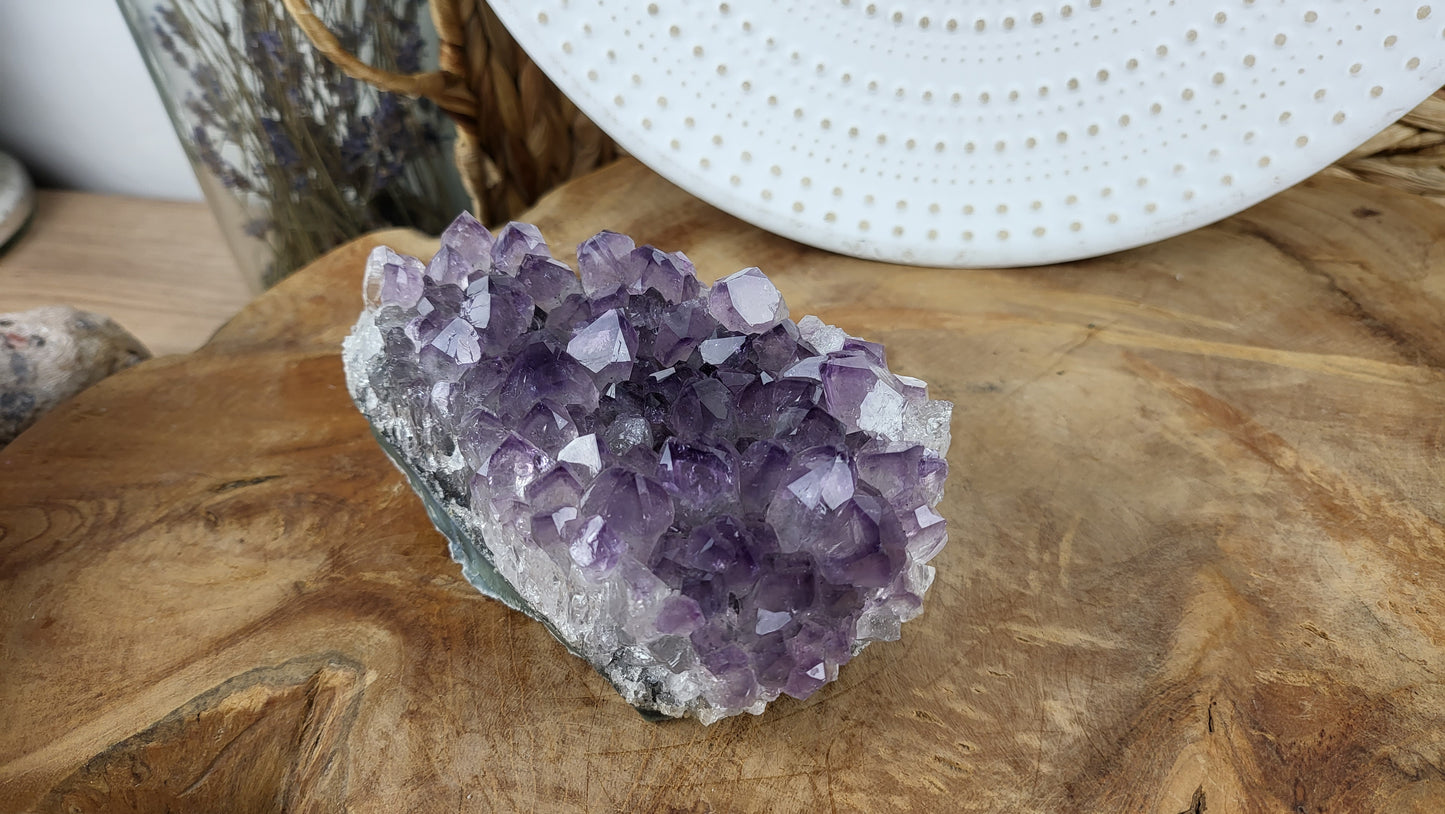 Amethyst Segment mit großer Kristallbildung ca. 635g