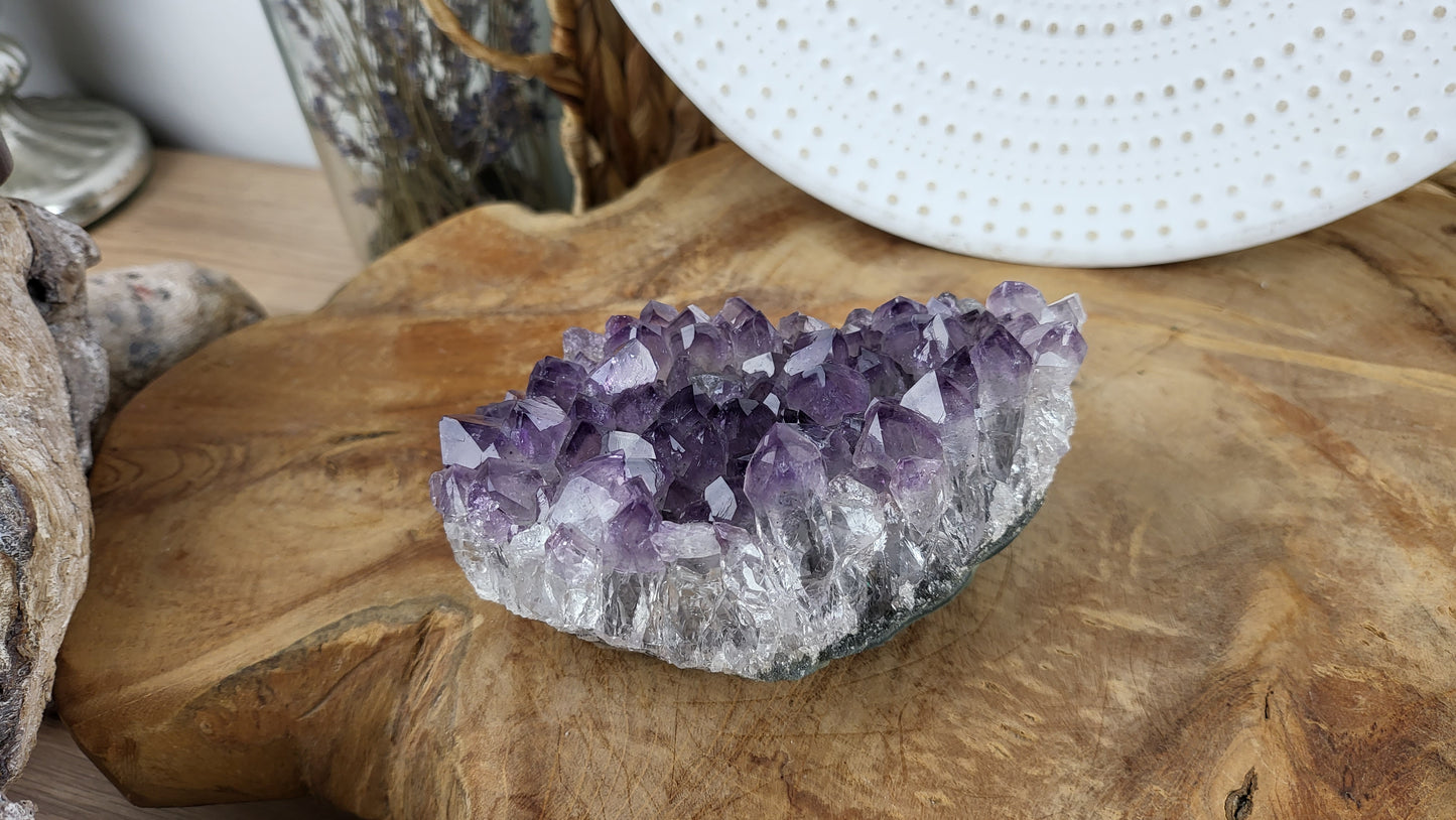 Amethyst Segment mit großer Kristallbildung ca. 635g