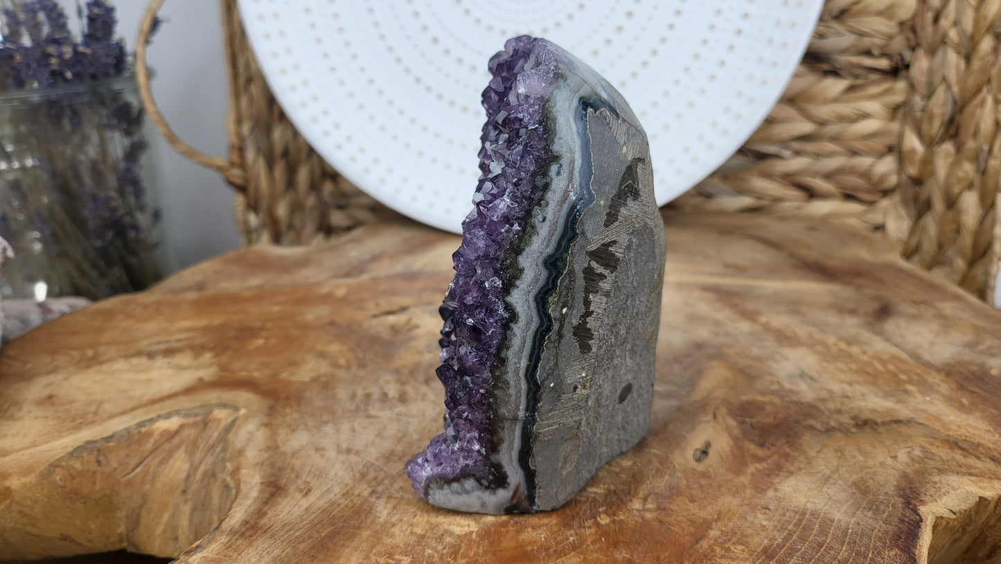 Vollpolierte Amethystdruse ca. 700g aus Brasilien