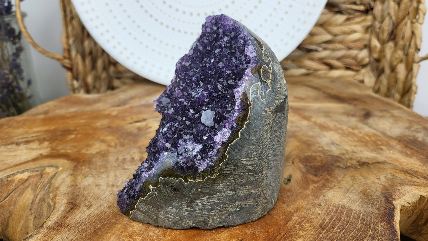 Vollpolierte Amethystdruse ca. 810g aus Brasilien