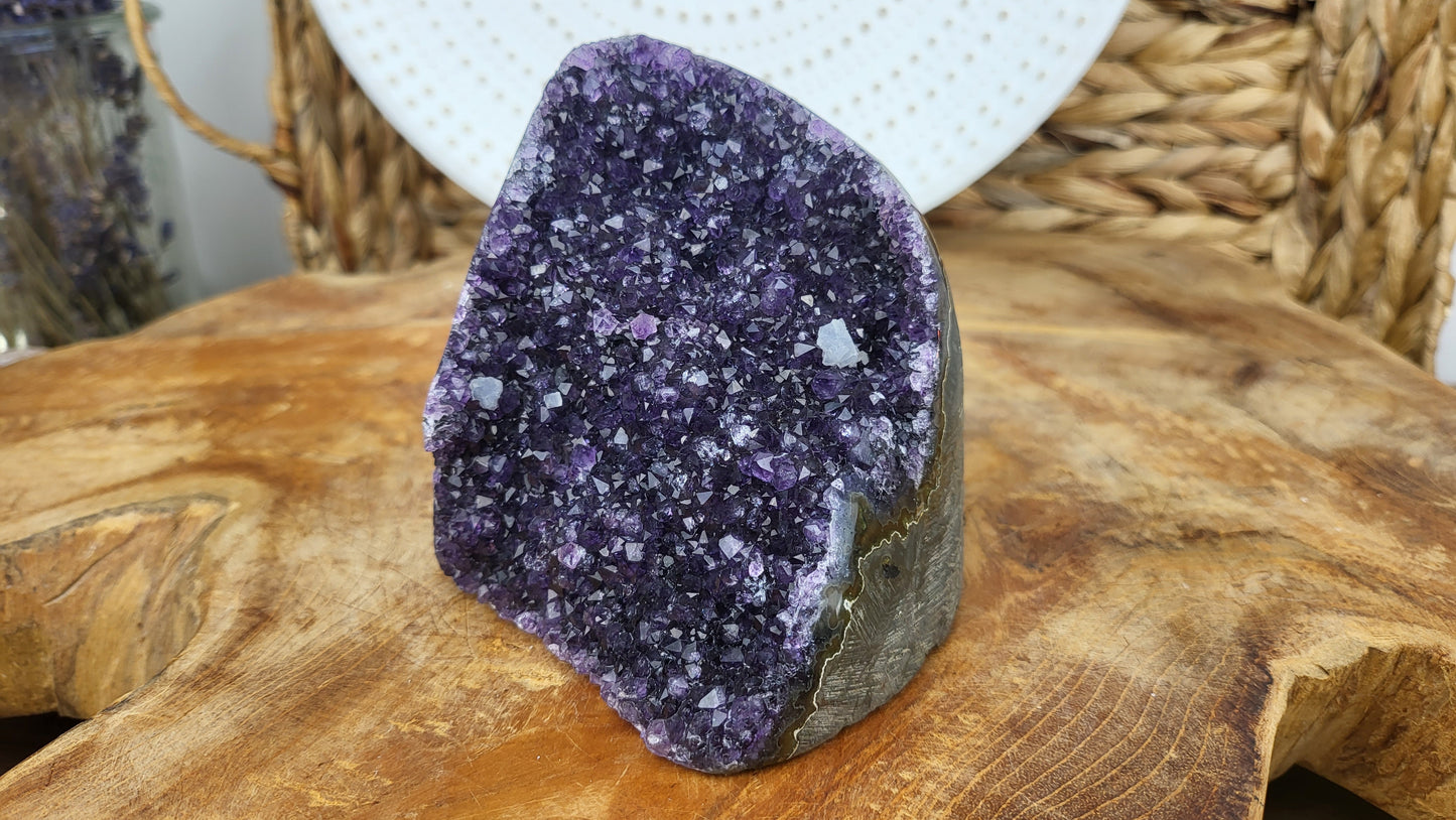 Vollpolierte Amethystdruse ca. 810g aus Brasilien