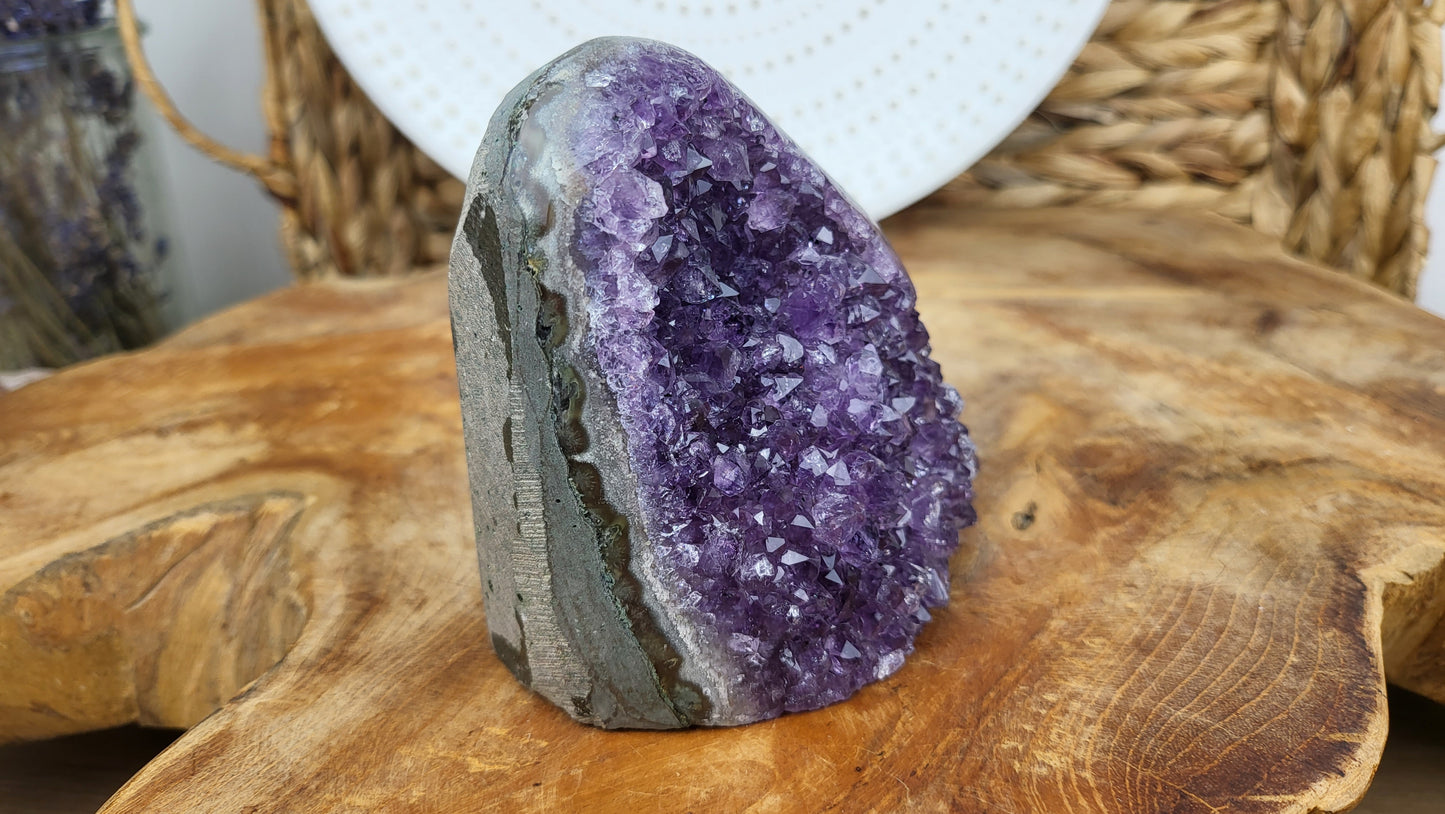 Vollpolierte Amethystdruse ca. 670g aus Brasilien