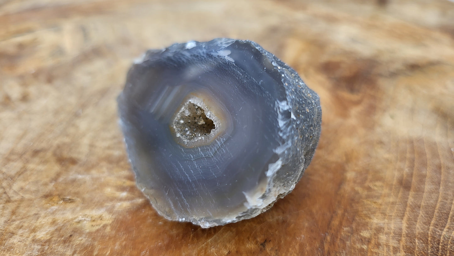 Achatnuss Hälfte, Achatgeode 6cm, aus Brasilien Nr.41