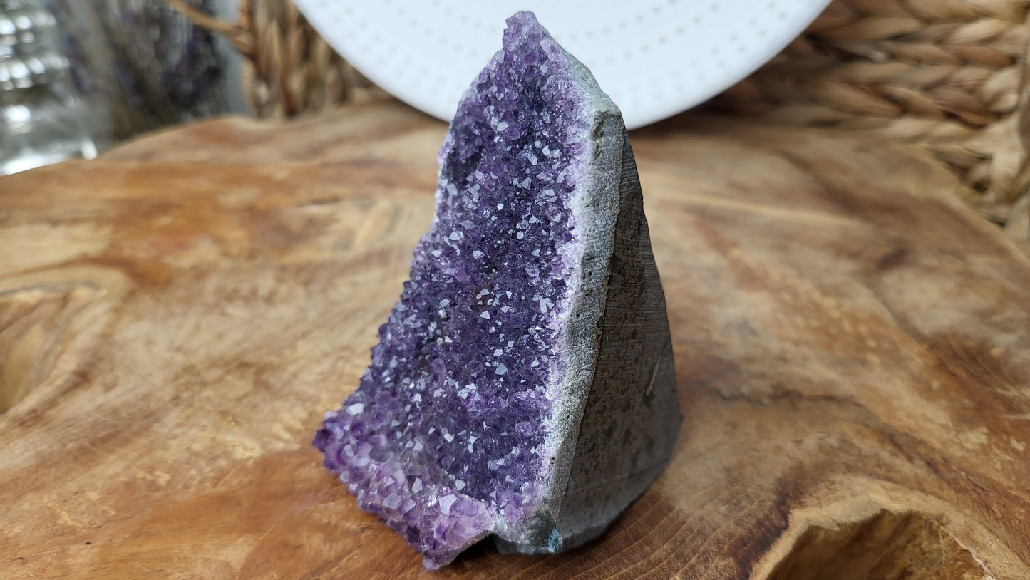 Kleine Amethystdruse mit feiner Kristallbildung,  ca. 400g